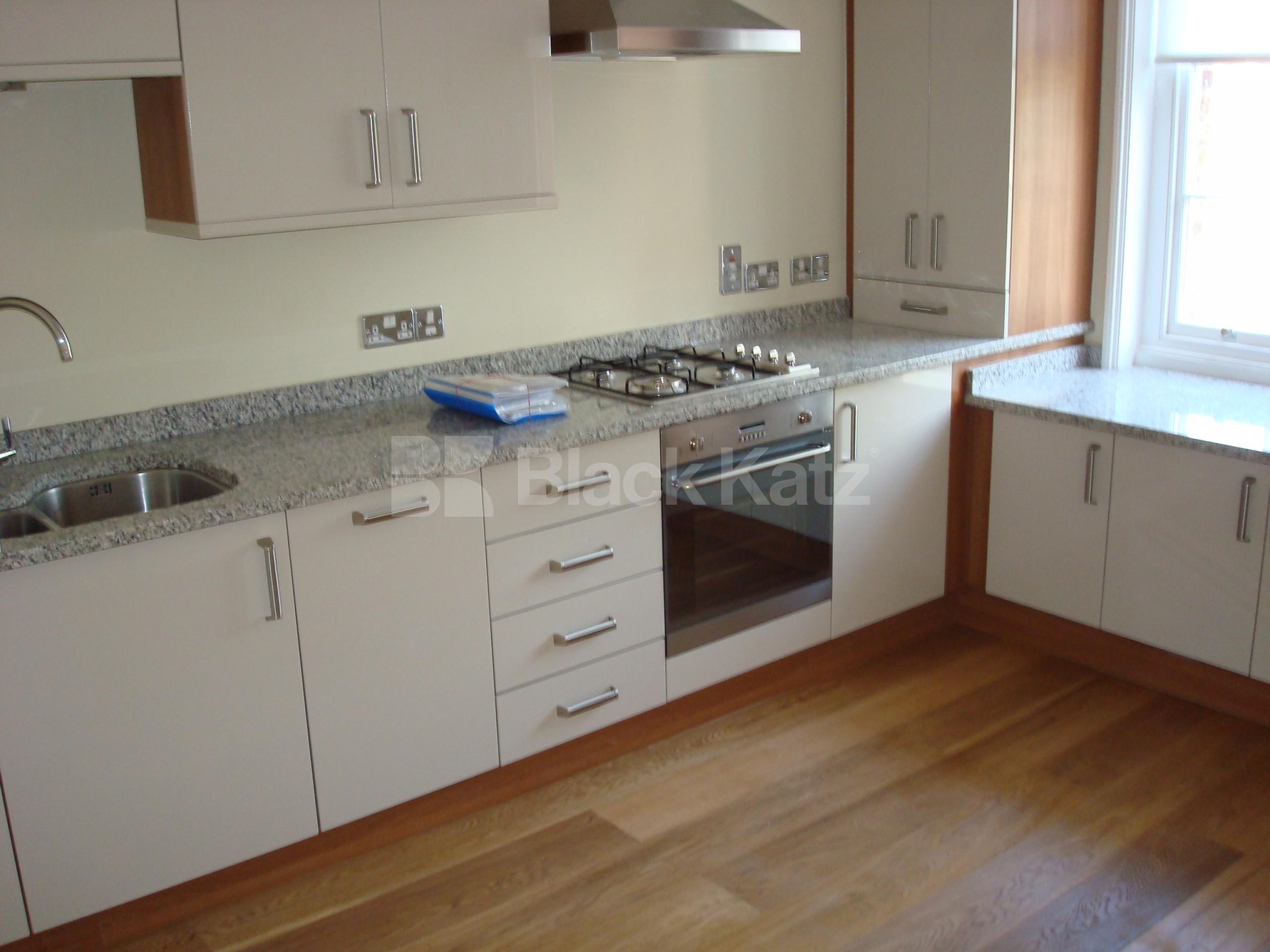 			3 Bedroom, 1 bath, 1 reception Flat			 Albany Street, Camden NW1